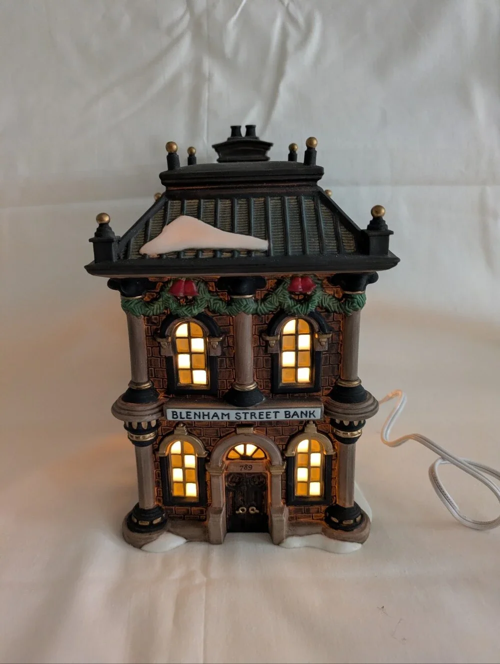 Department 56 Heritage Village Collection Dickens Series Blenham Street Bank